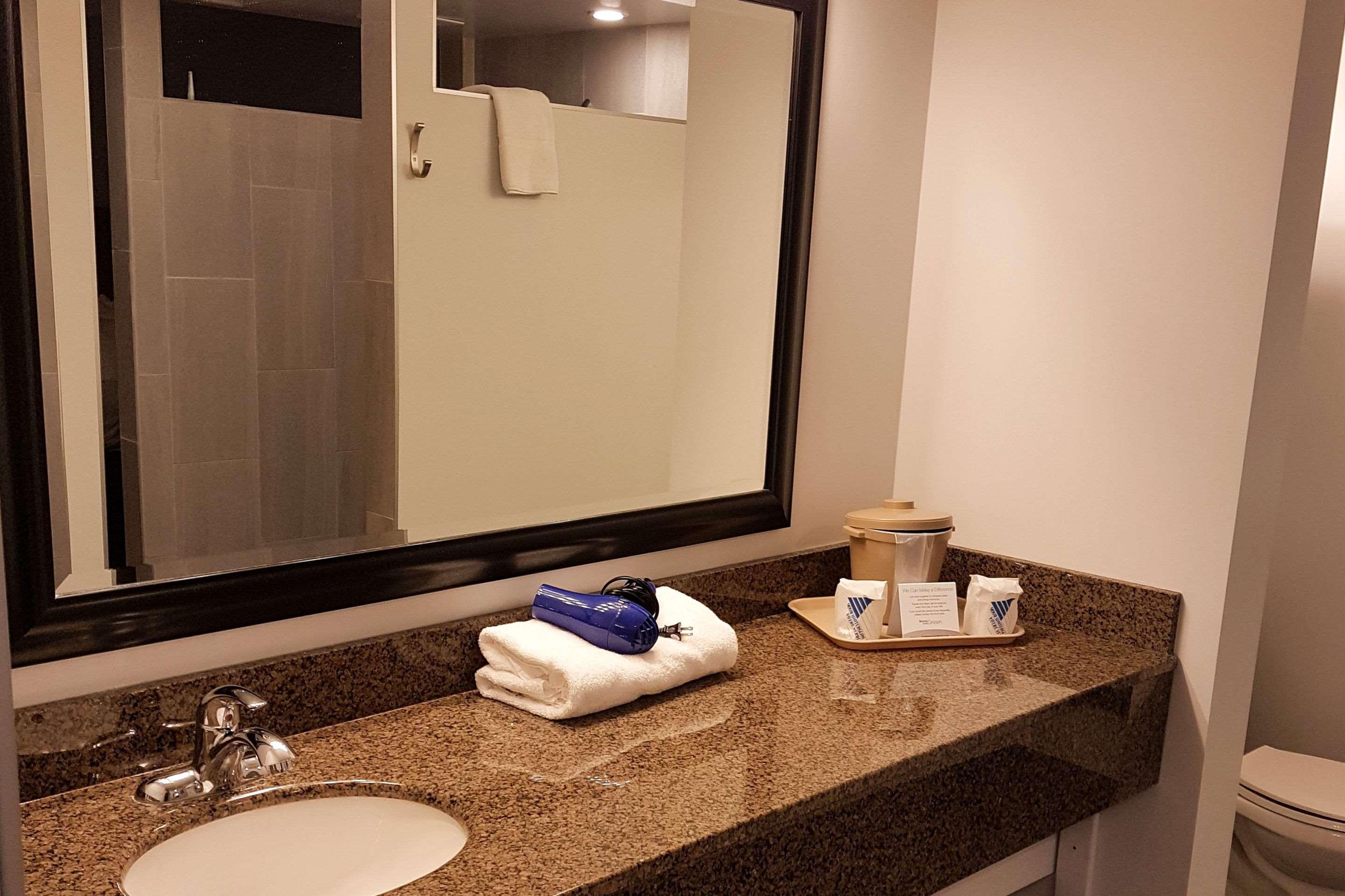 Quality Inn West Эдмонтон Экстерьер фото