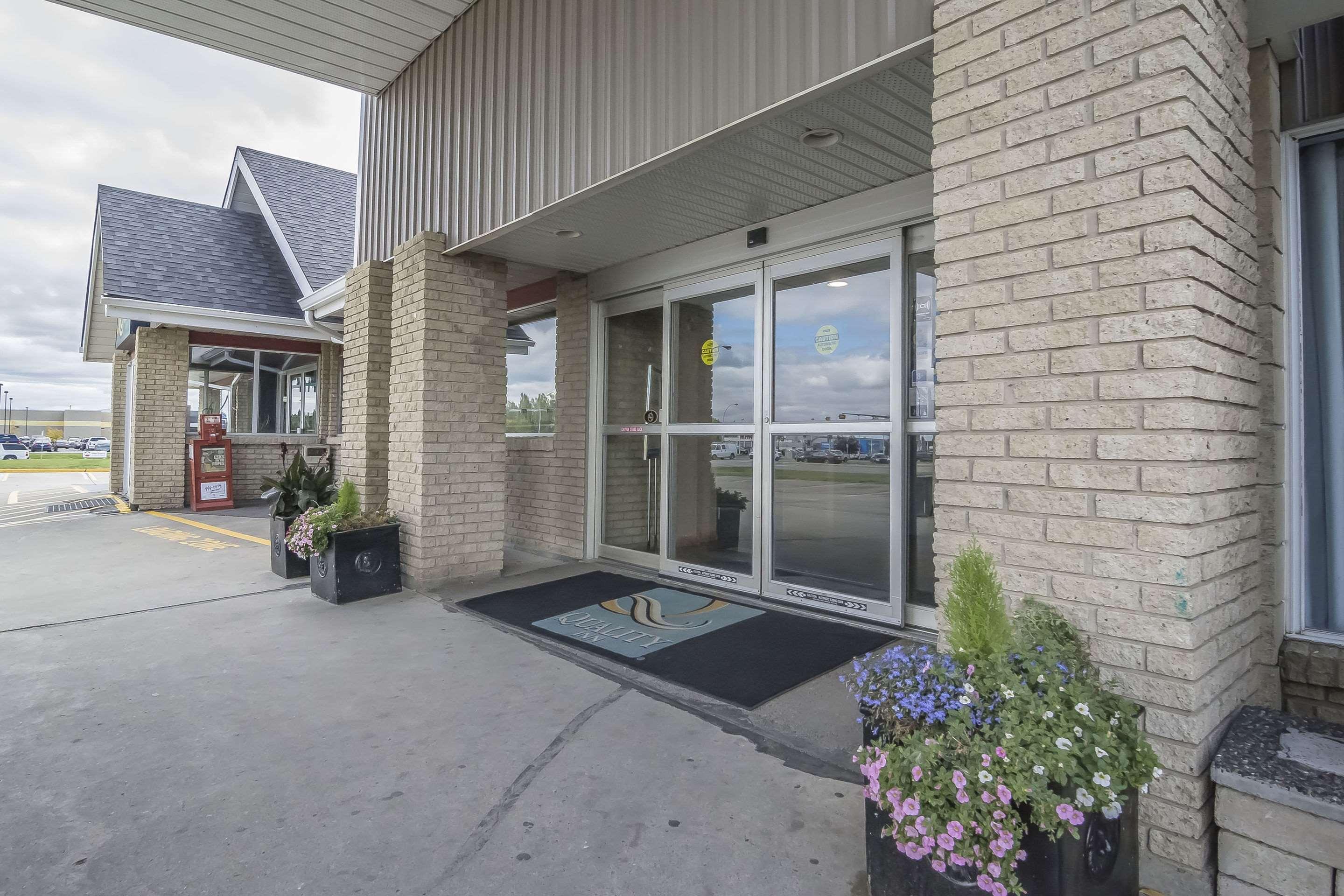 Quality Inn West Эдмонтон Экстерьер фото