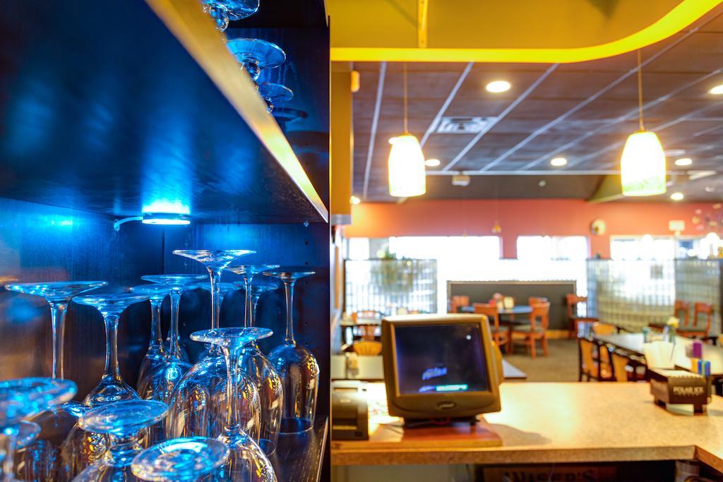 Quality Inn West Эдмонтон Экстерьер фото