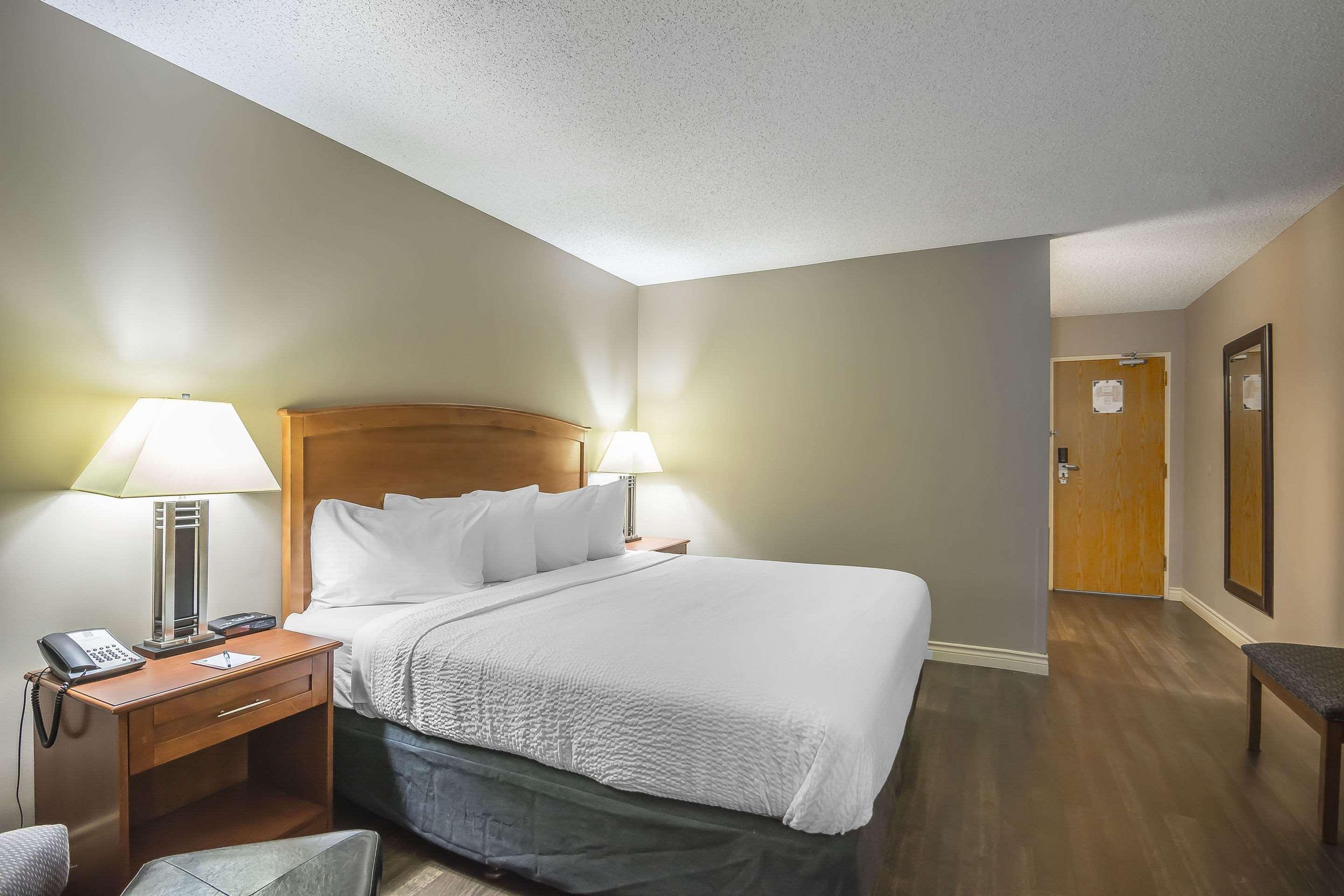 Quality Inn West Эдмонтон Экстерьер фото
