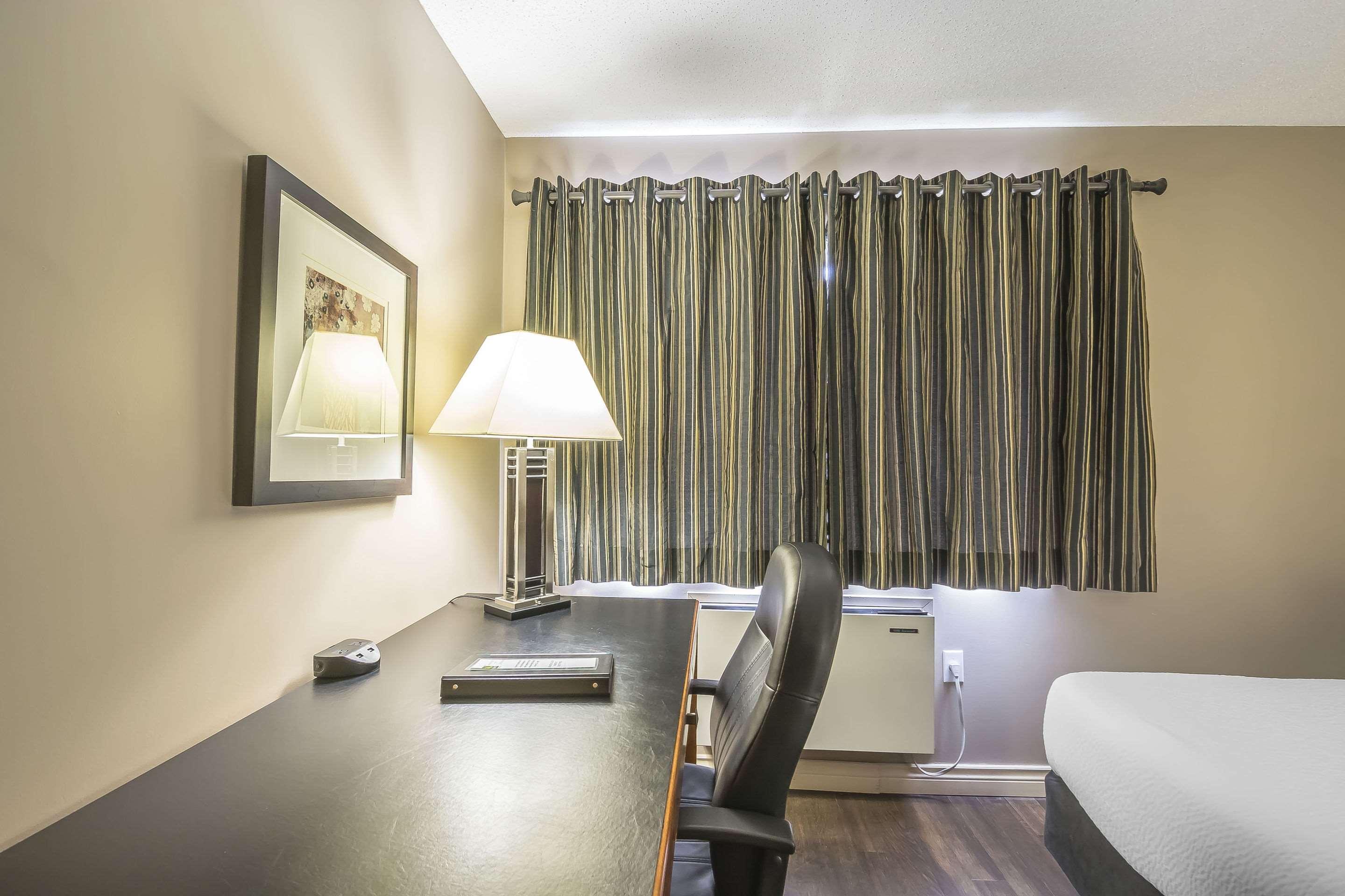 Quality Inn West Эдмонтон Экстерьер фото