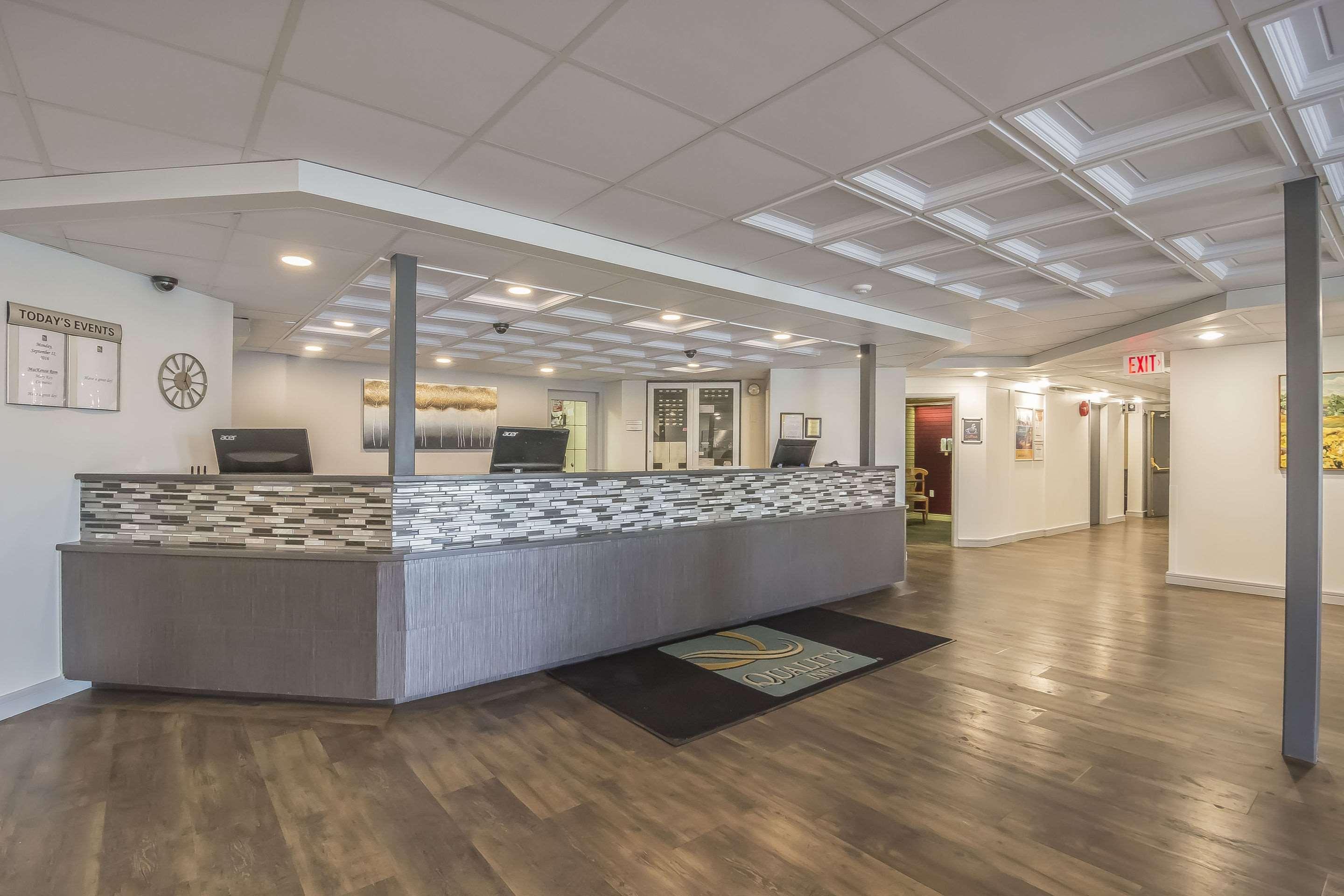 Quality Inn West Эдмонтон Экстерьер фото