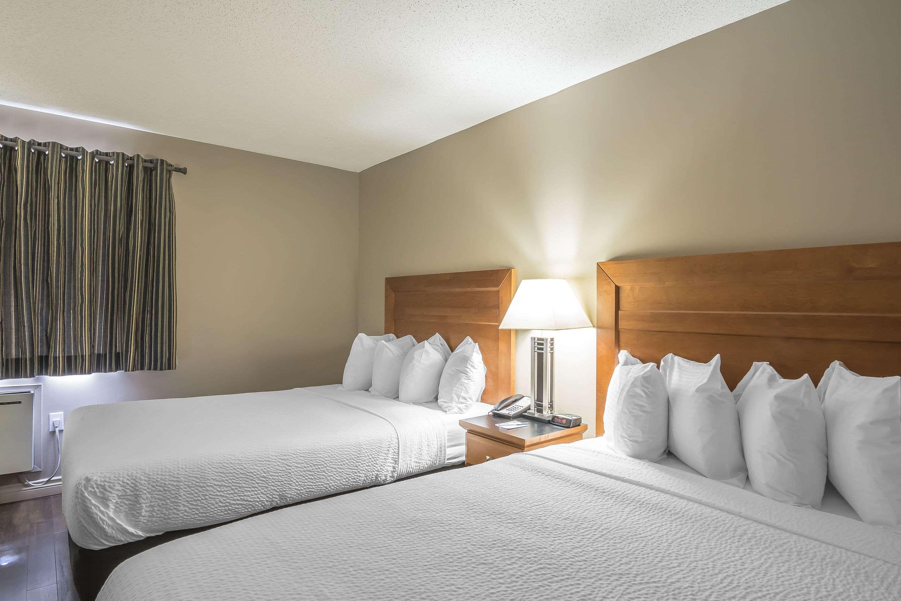 Quality Inn West Эдмонтон Экстерьер фото