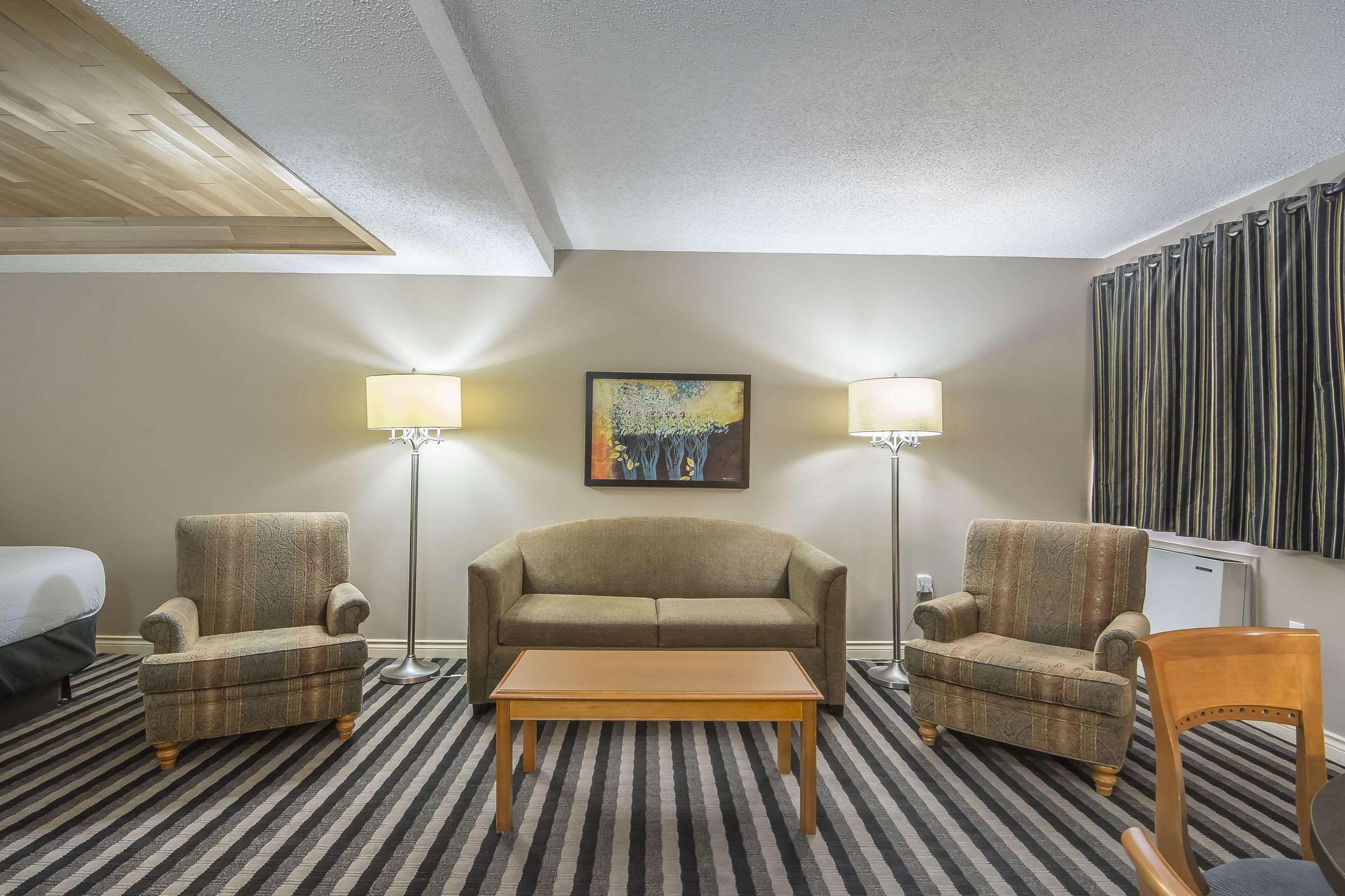 Quality Inn West Эдмонтон Экстерьер фото